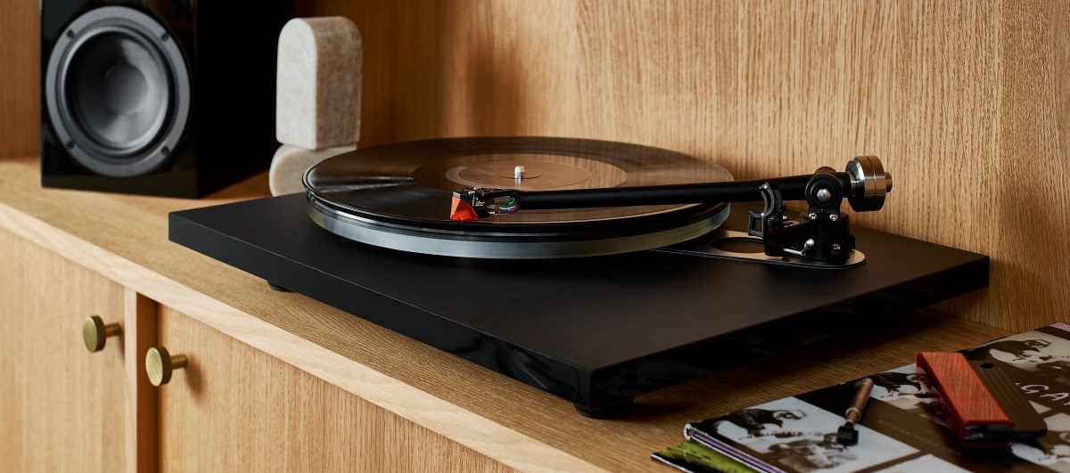 Ortofon 2MR et Rega